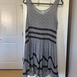 Maurice's Black and White Dress, size M